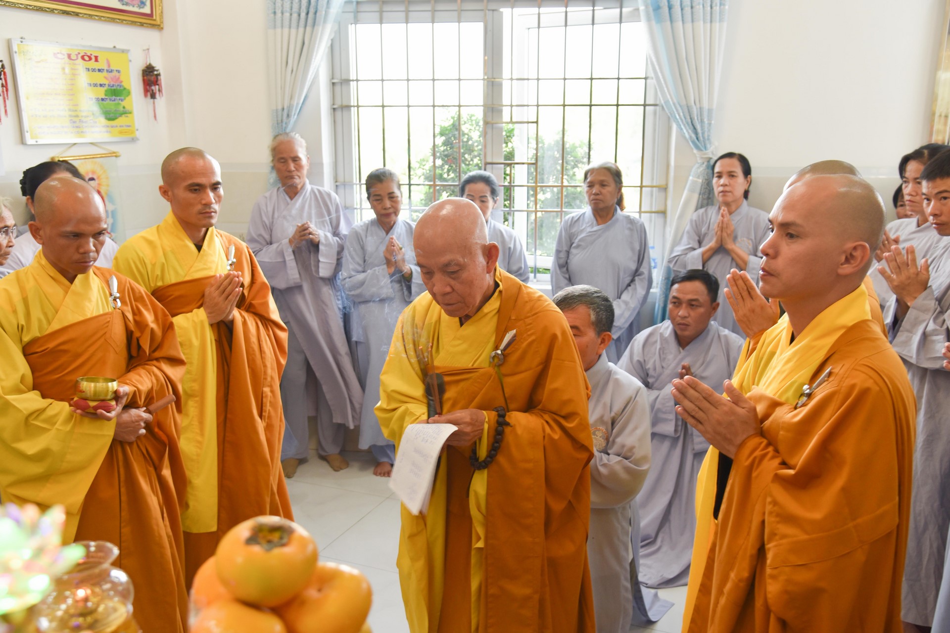 Chanting sutra, releasing creatures to pray for peace in Tan Thanh, Long An by the Charity Board